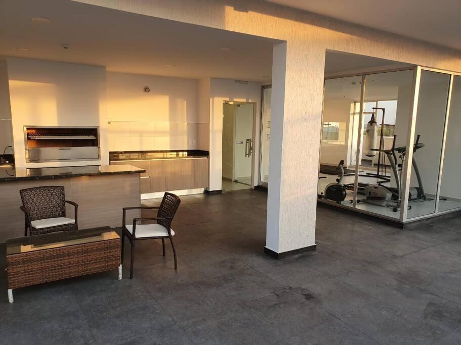 Hermoso Departamento Con Piscina Y Estacionamiento Ασουνσιόν Εξωτερικό φωτογραφία
