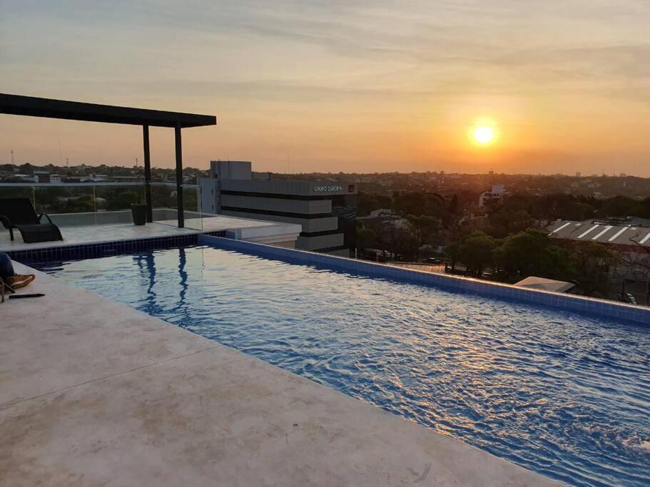 Hermoso Departamento Con Piscina Y Estacionamiento Ασουνσιόν Εξωτερικό φωτογραφία