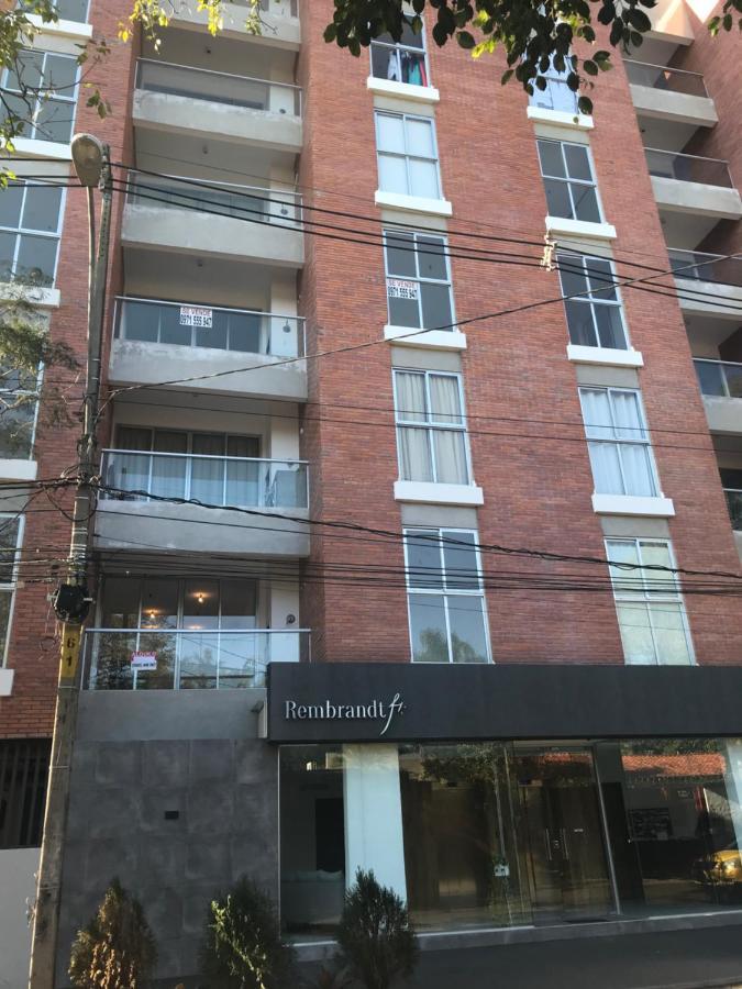 Hermoso Departamento Con Piscina Y Estacionamiento Ασουνσιόν Εξωτερικό φωτογραφία