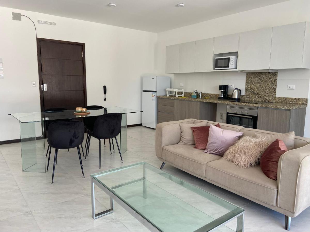 Hermoso Departamento Con Piscina Y Estacionamiento Ασουνσιόν Εξωτερικό φωτογραφία